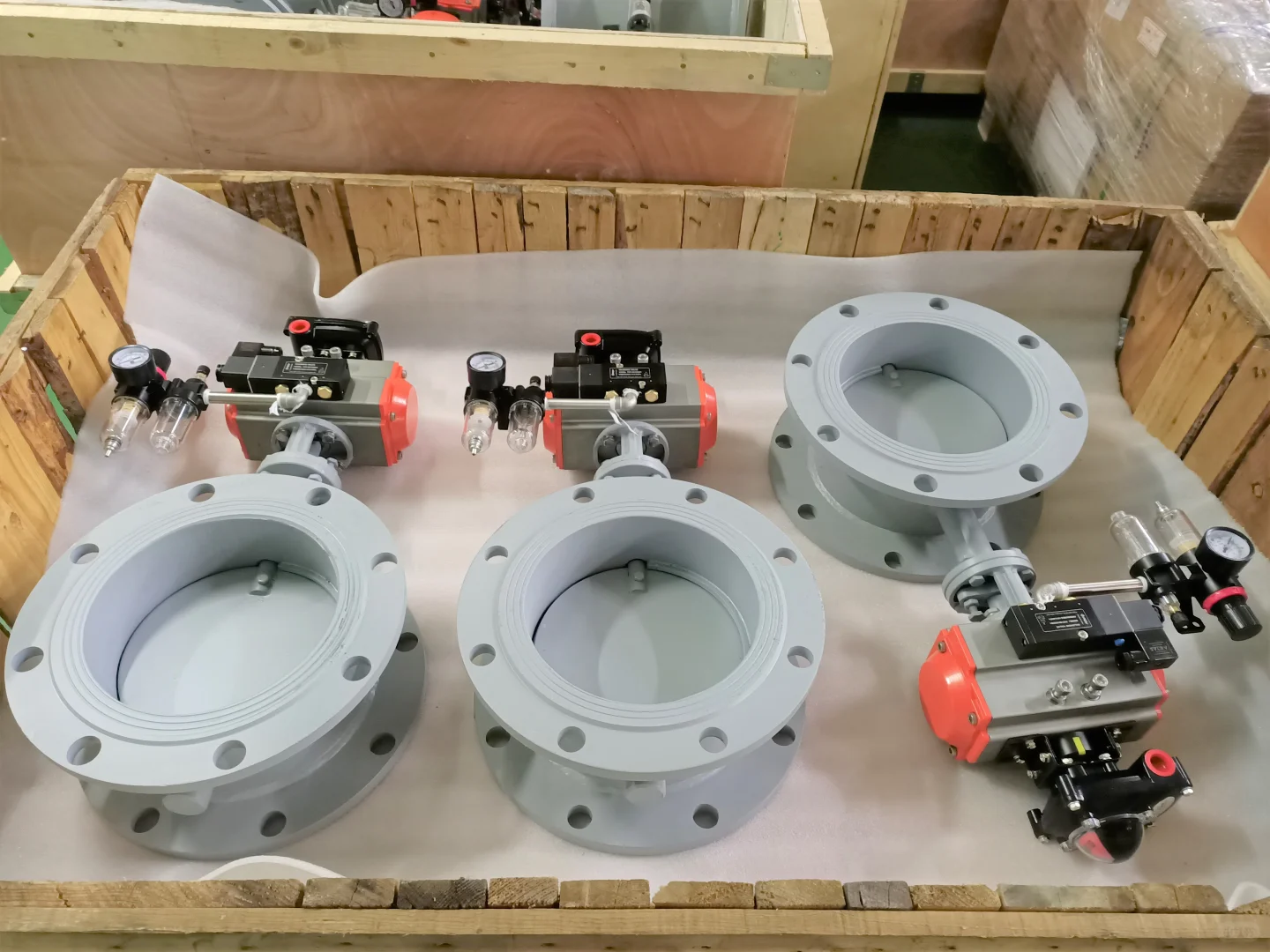 浦欧威阀门通风阀﻿ 采用钢板焊接制造