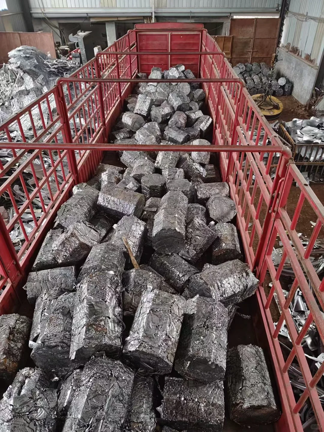 清一色低碳低锰压块冲子铸造专用～