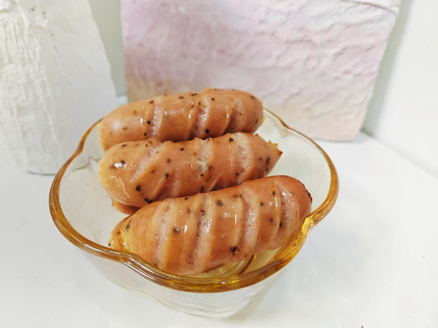 报告！抓到肉肉拉！！