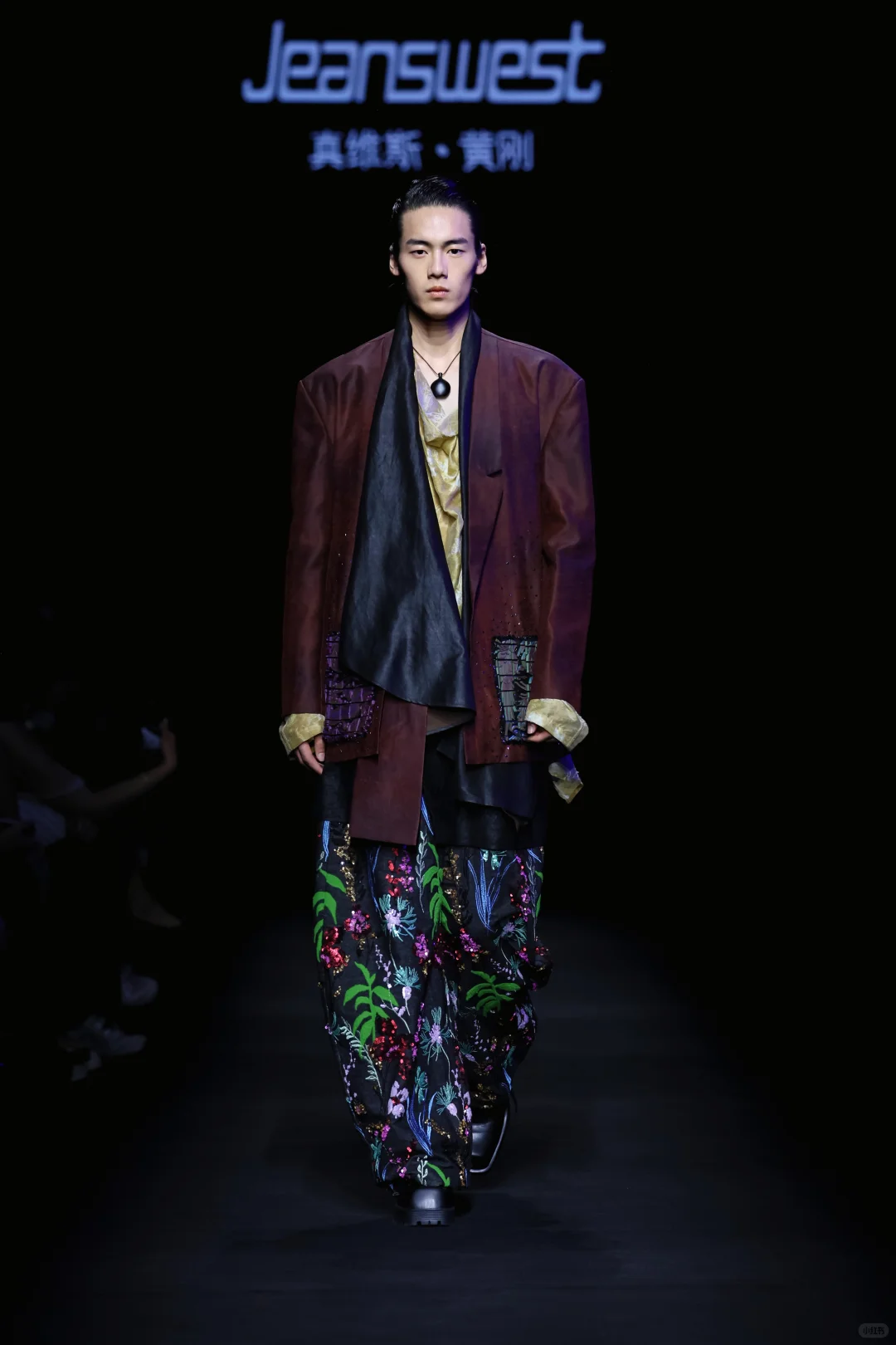 真维斯·黄刚| 中国国际时装周秀场