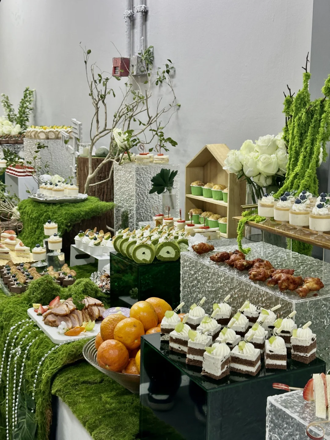 2025HOWLIKE 春夏时装采批节走秀靓爆啦??