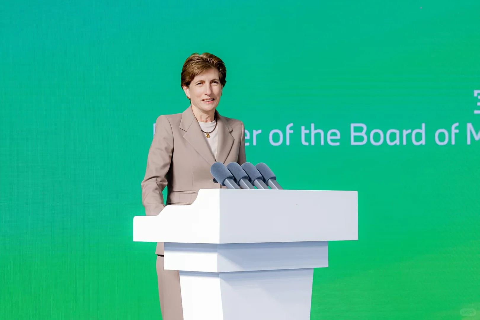 华晨宝马从地下2900米取热供暖