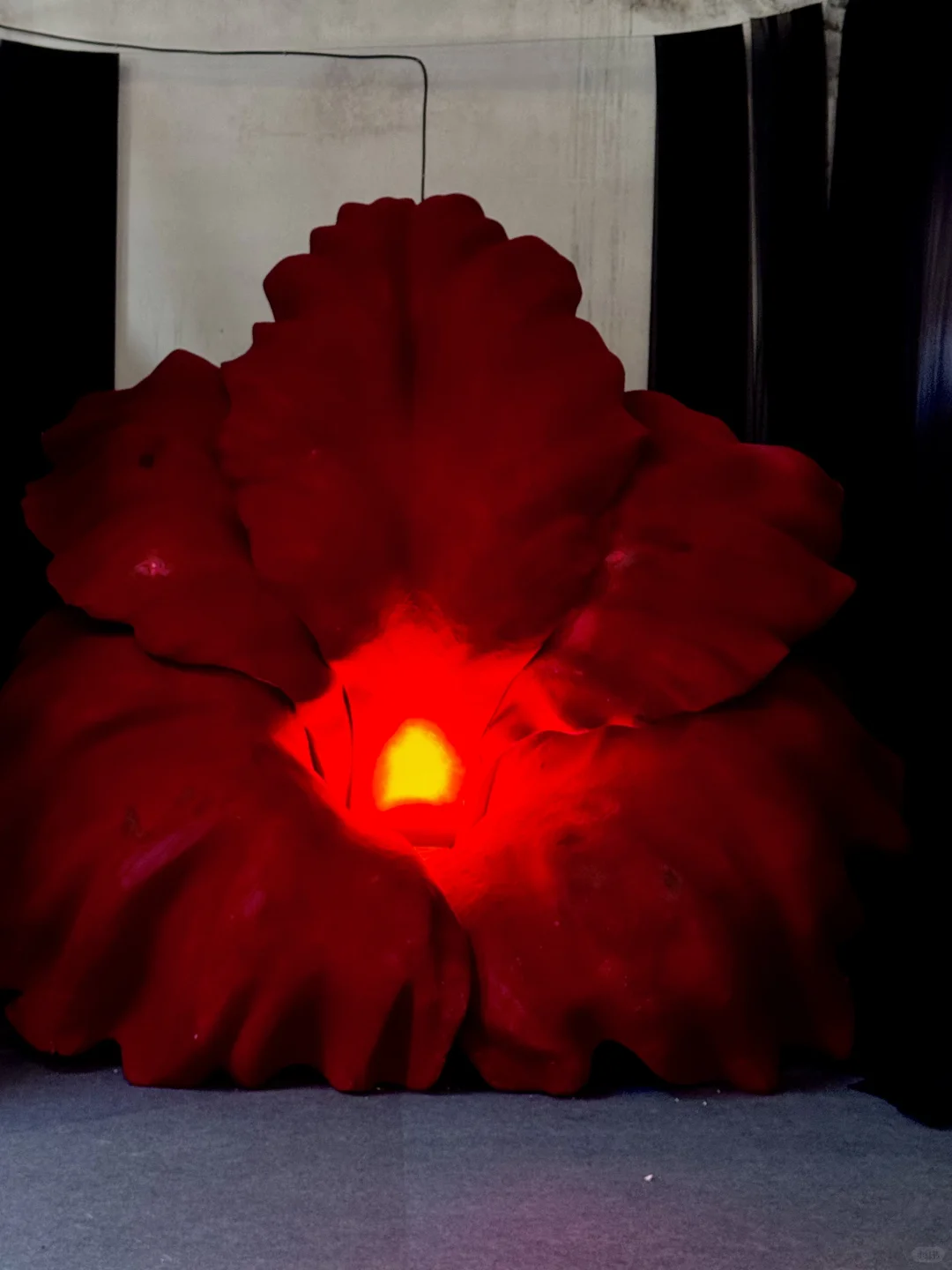 ?我很少用“震撼”形容一场展！