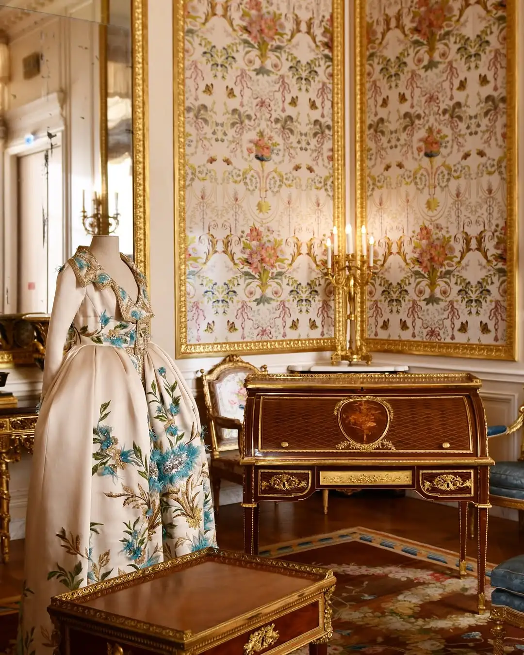 LOUVRE 高级定制时装