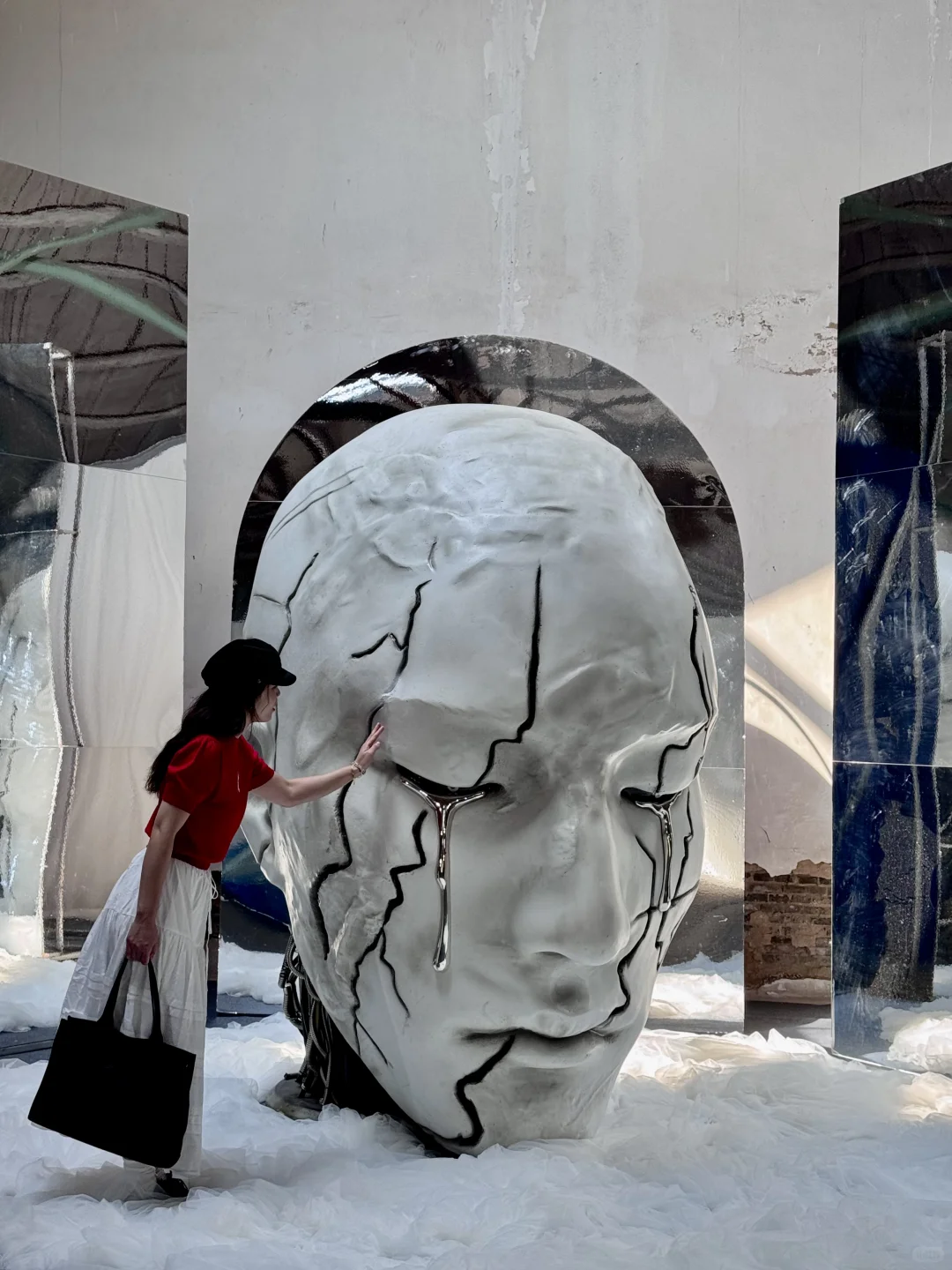 ?我很少用“震撼”形容一场展！