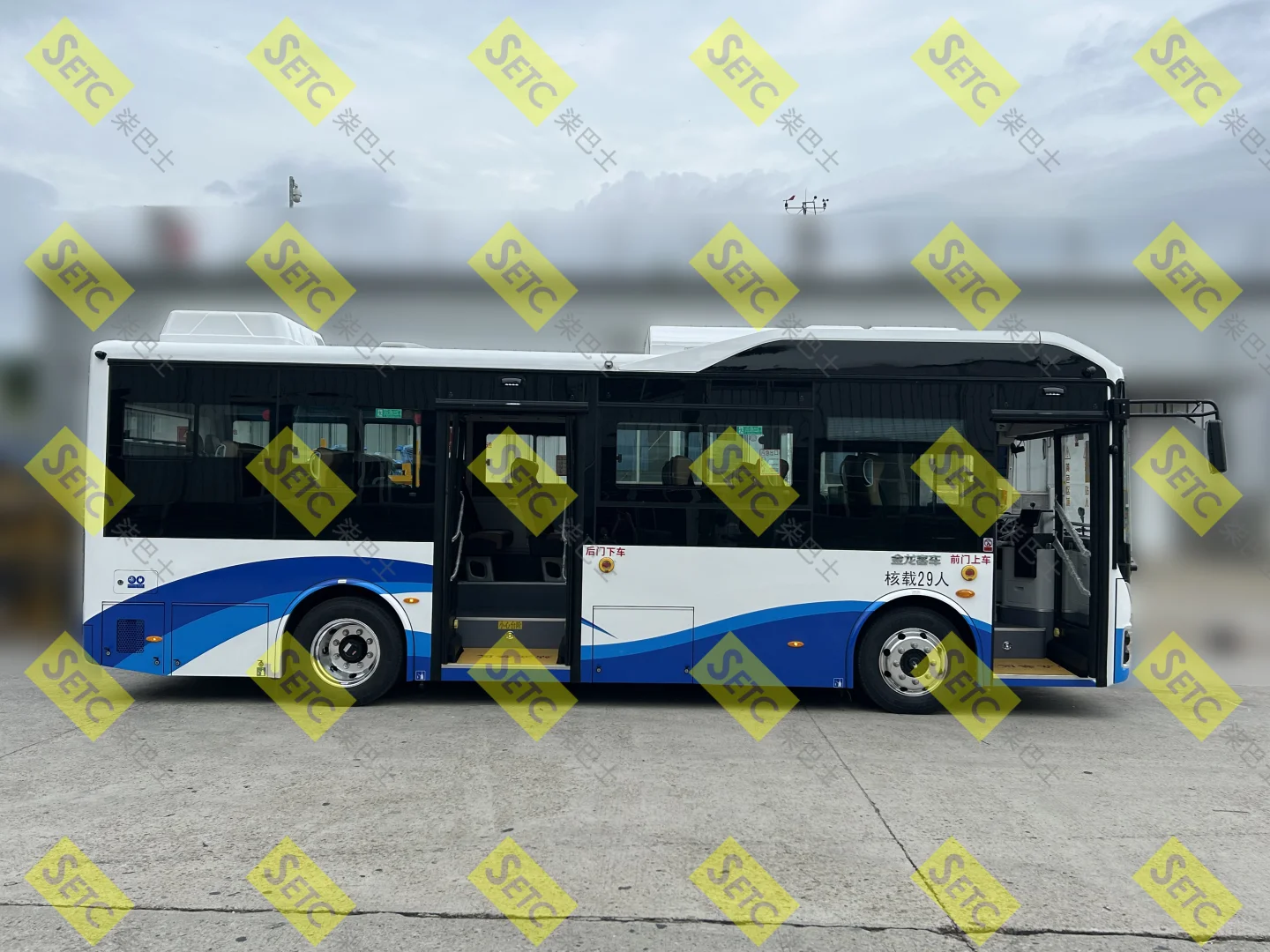 泉州公交 XMQ6815WGBEVL