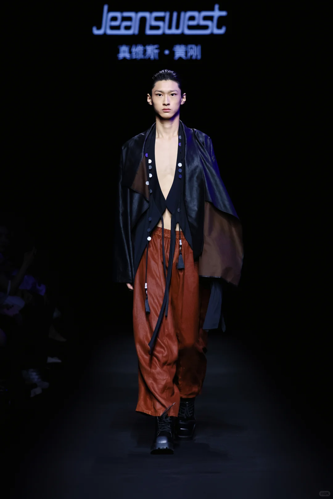 真维斯·黄刚| 中国国际时装周秀场