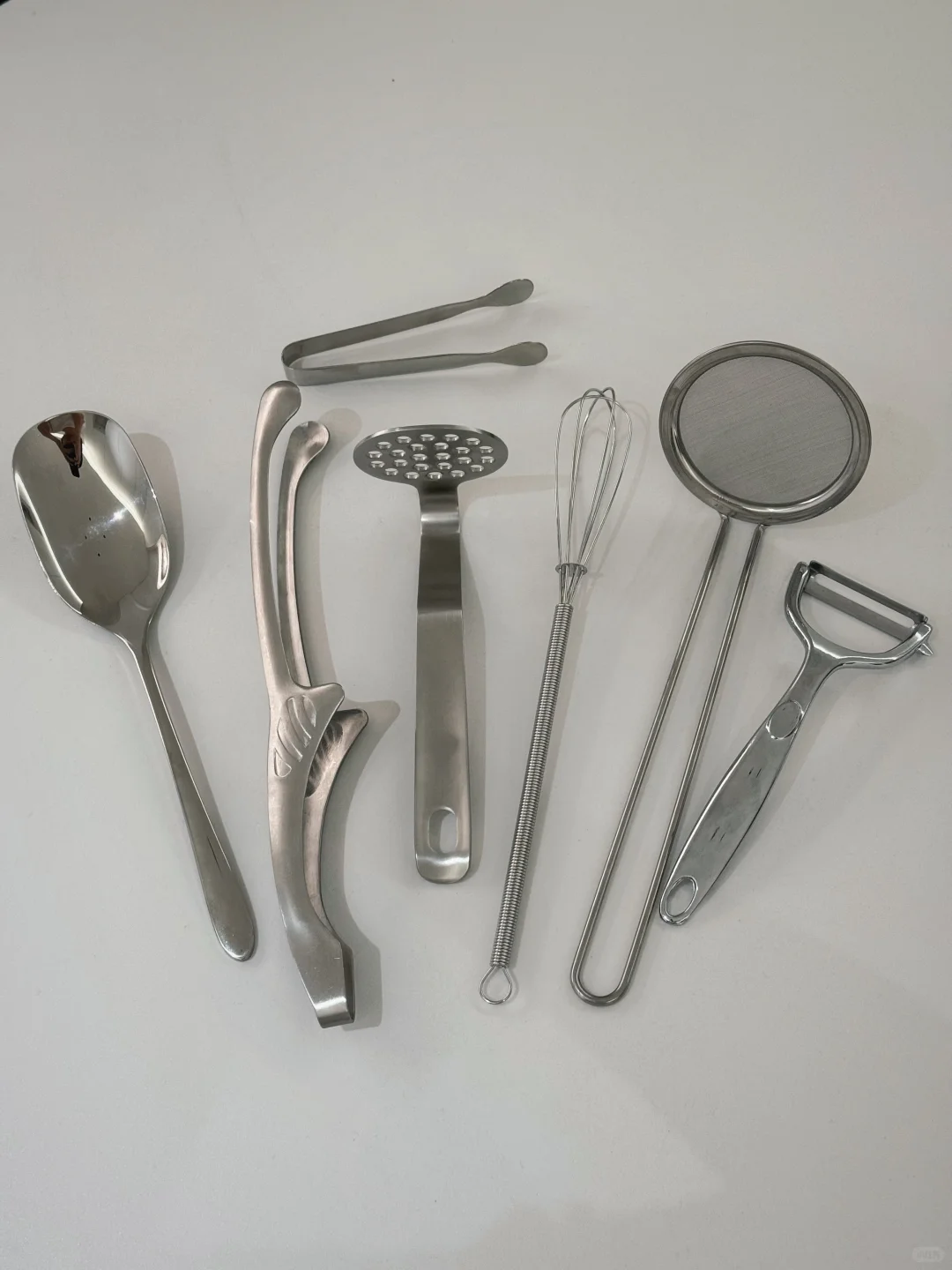 厨房里的小工具都换成不锈钢