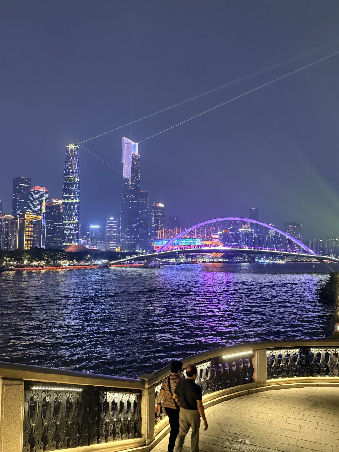 亮灯了！！广州的浪漫是花城给的！！