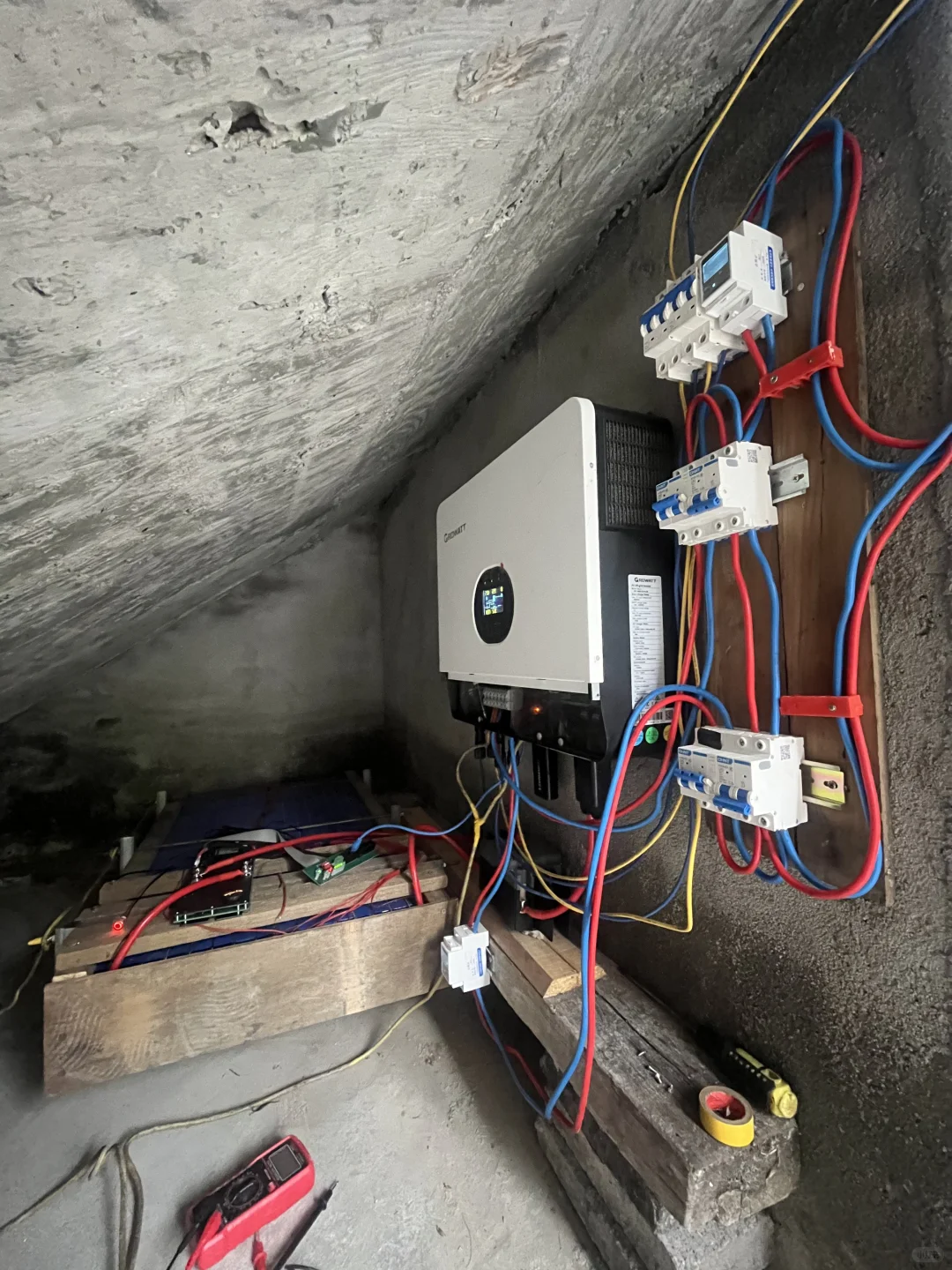 农村离网光伏发电站