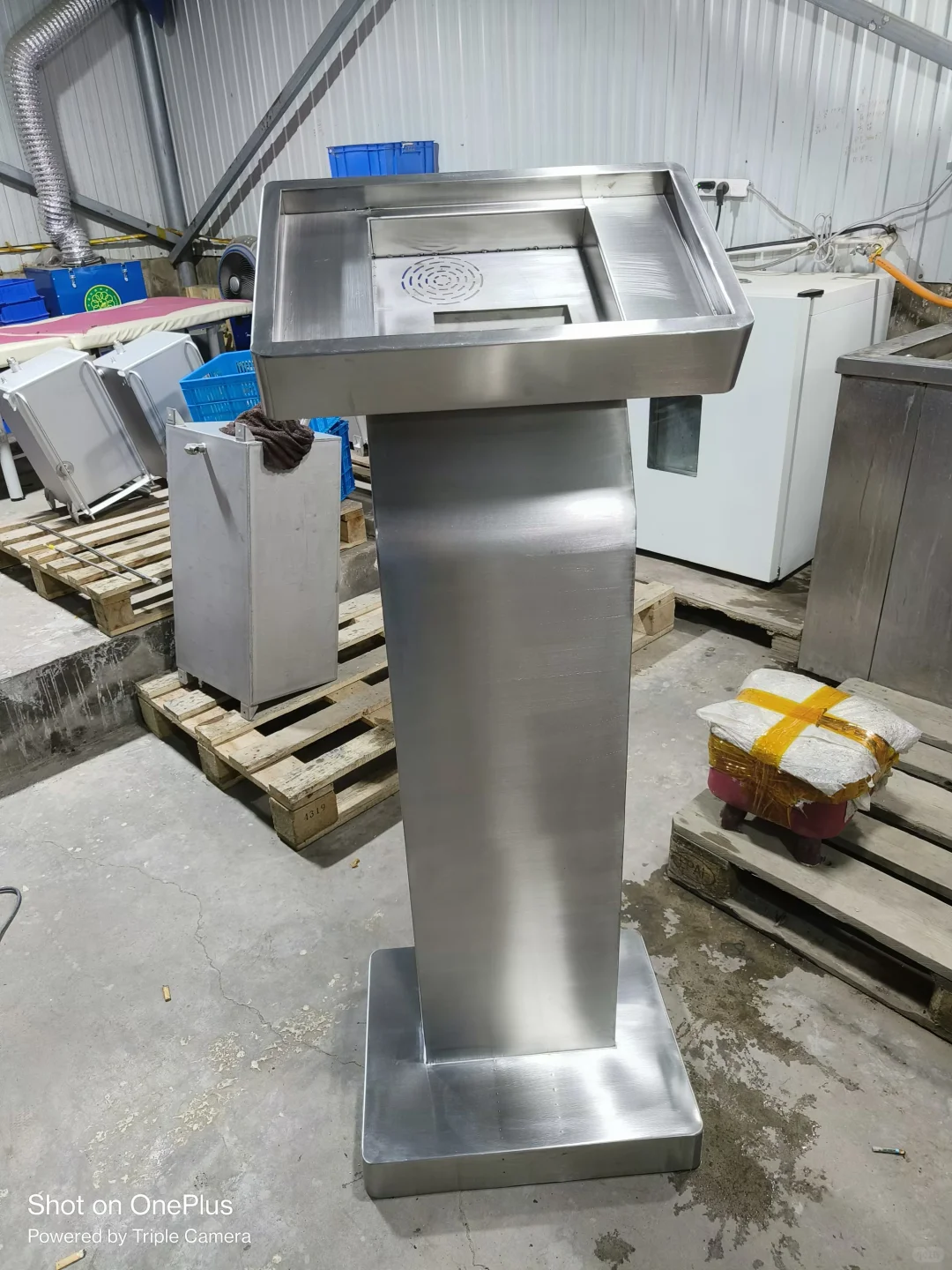 不锈钢定制各种不锈钢盒子，不锈钢箱子罐体