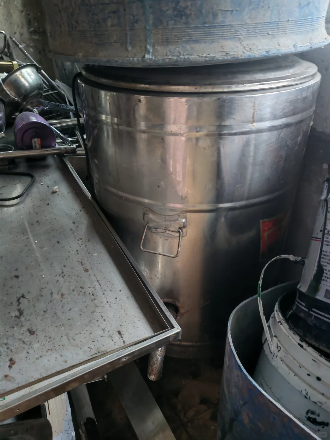 重庆废品回收，专业拆除门窗。