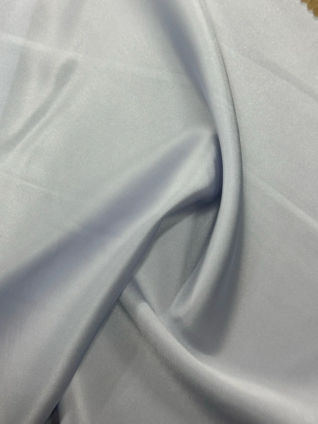 面料揭秘|欧阳娜娜这身为什么高级又灵动