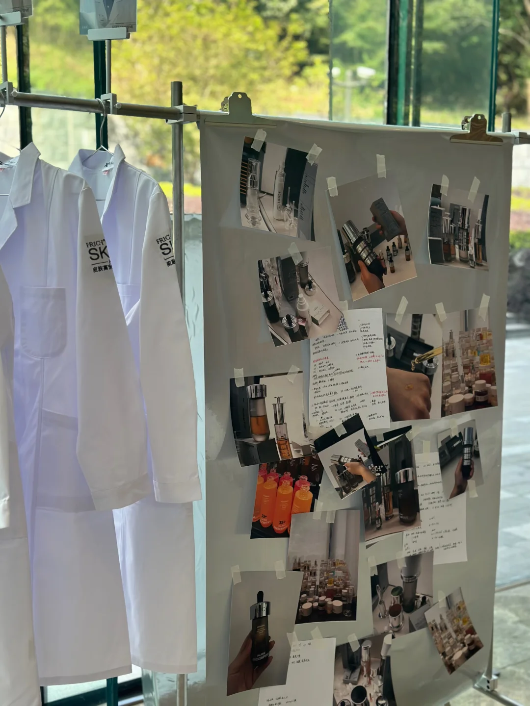 这是走进美术馆了吗,赫黎诗