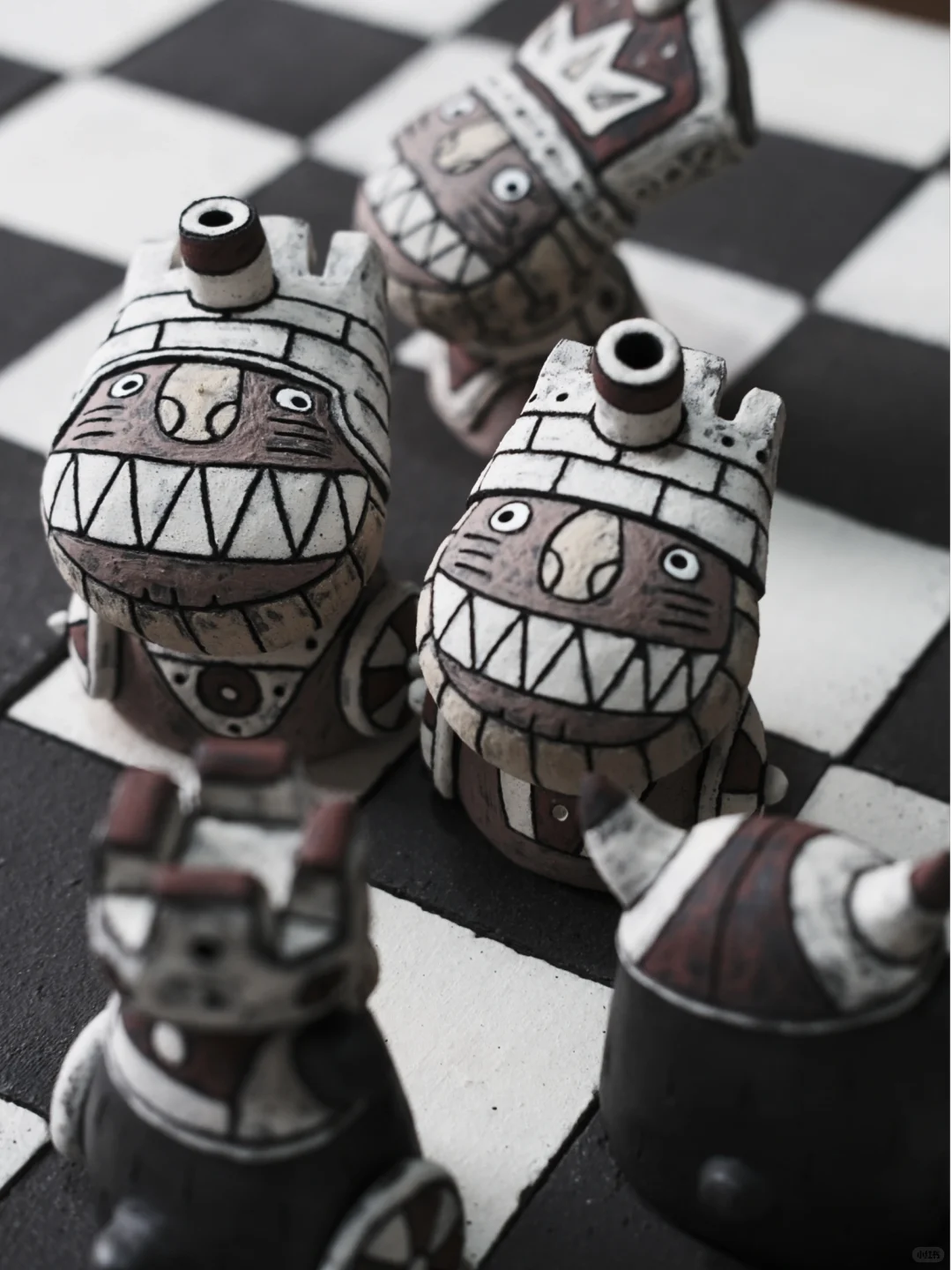 自己动手做了一副国际象棋♟️熊vs狮子