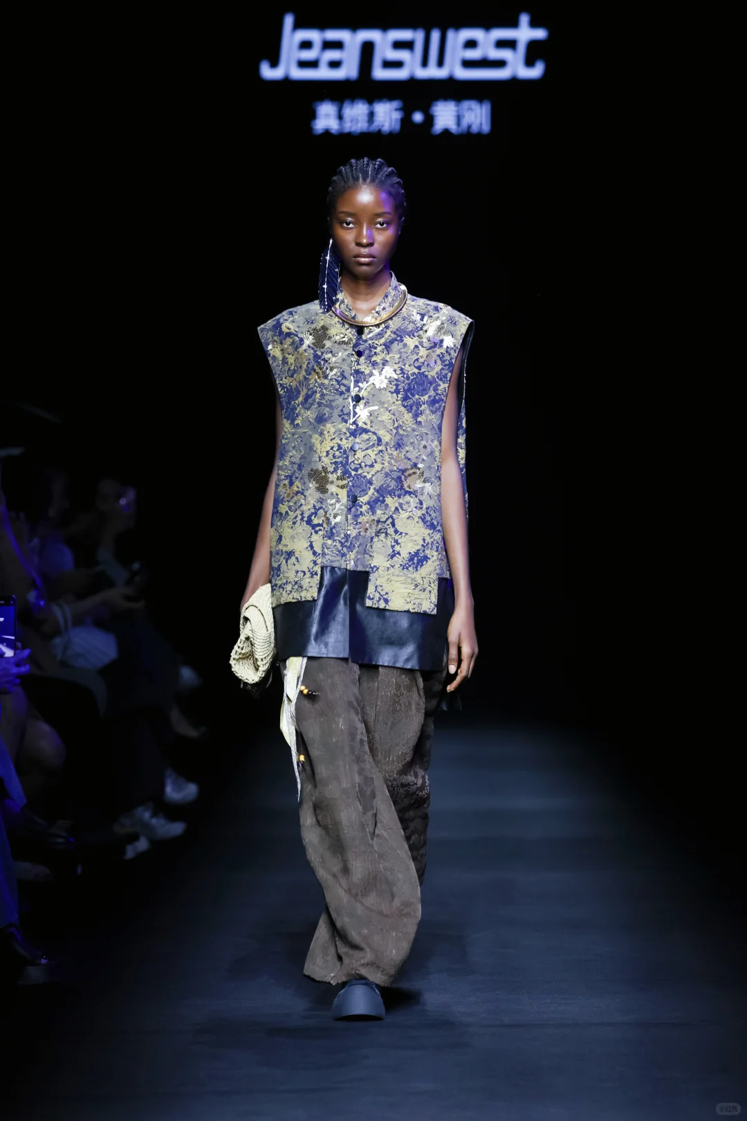 真维斯·黄刚| 中国国际时装周秀场