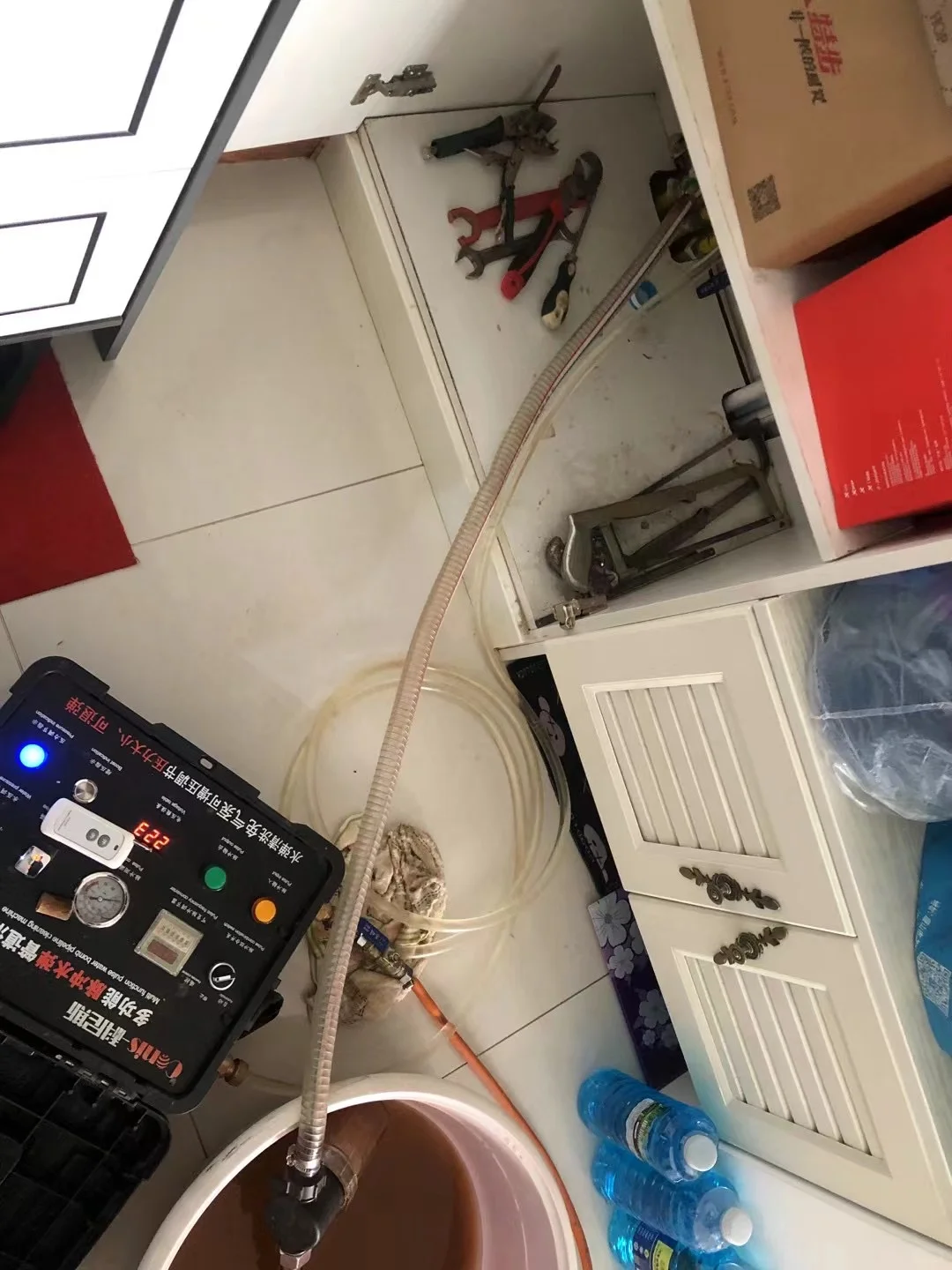 专业清洗地暖,冬天给你温暖的家