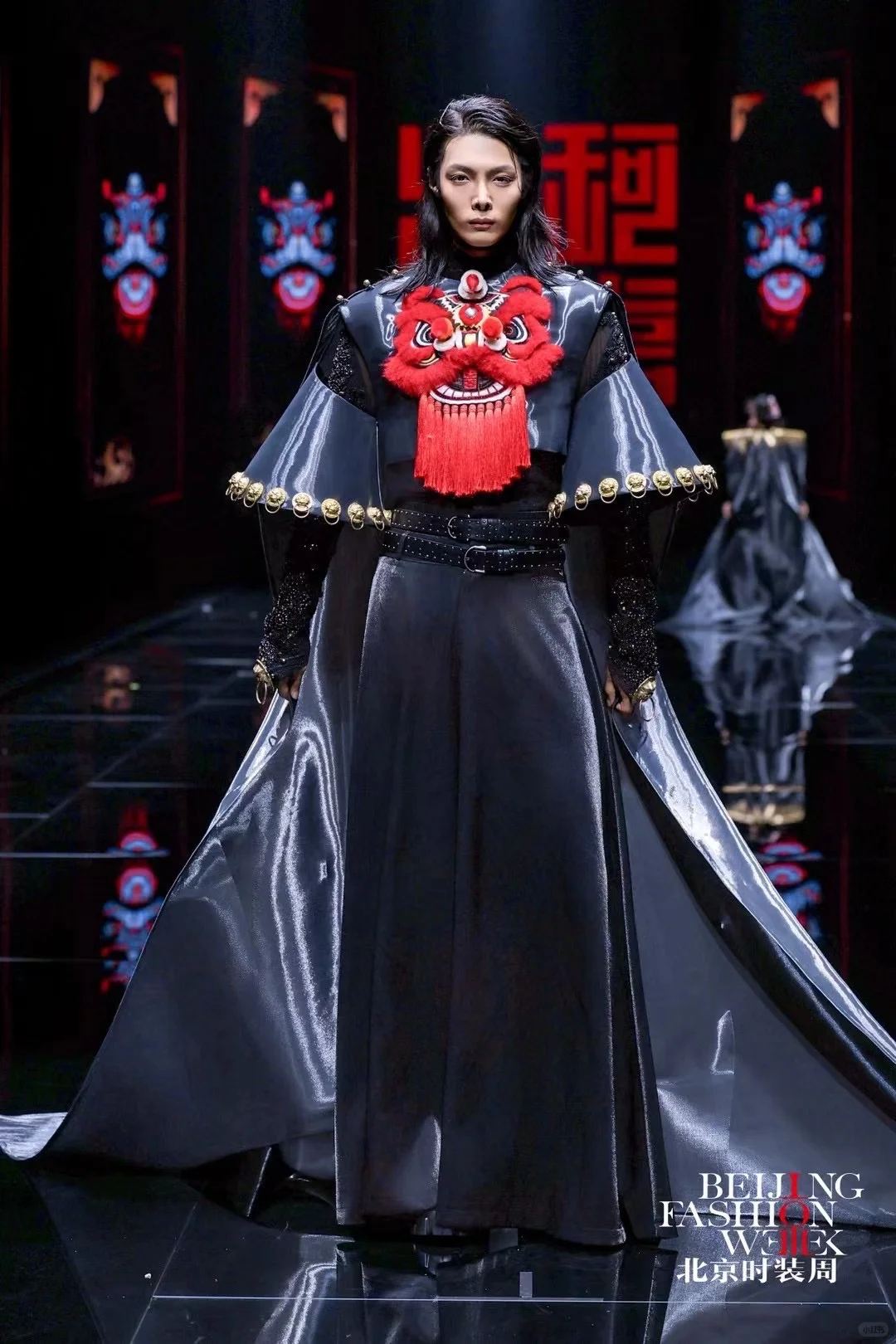 SS2026北京时装周|张珂嘉醒狮,直接封神!