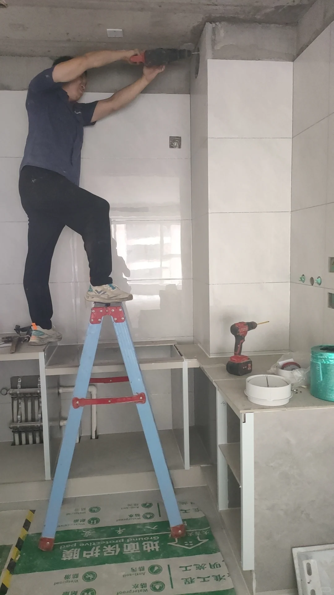 老板小黑镜l1油烟机安装完成