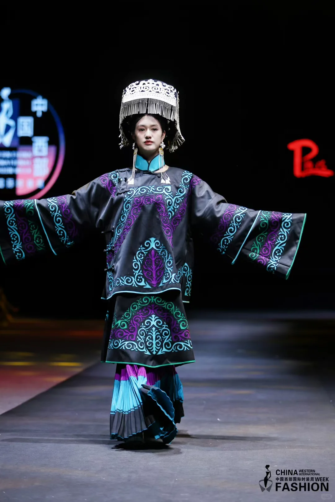 西部国际时装周精彩片段