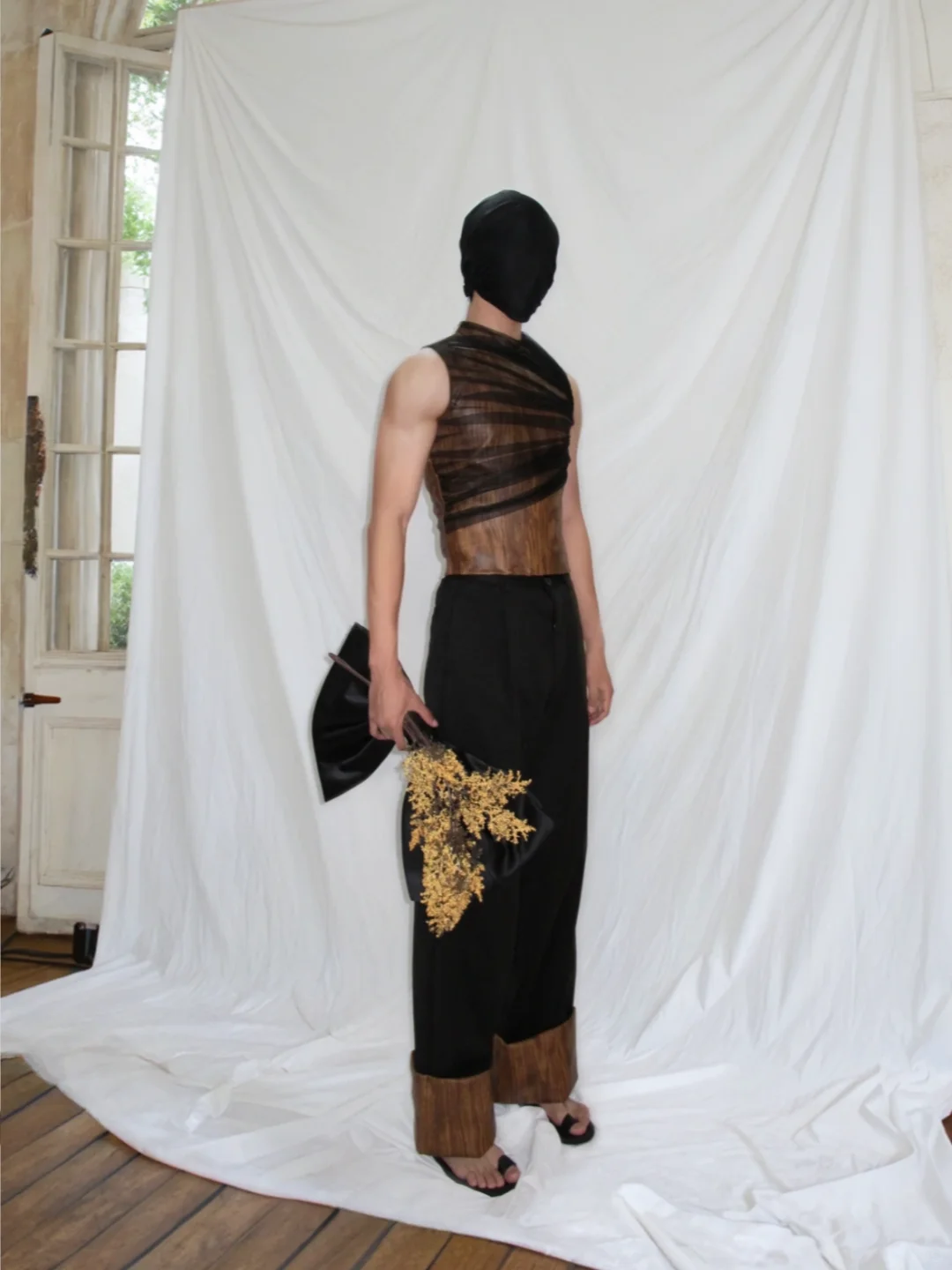 有料|谷爱凌?Faye Fang 木雕工艺刚柔并济