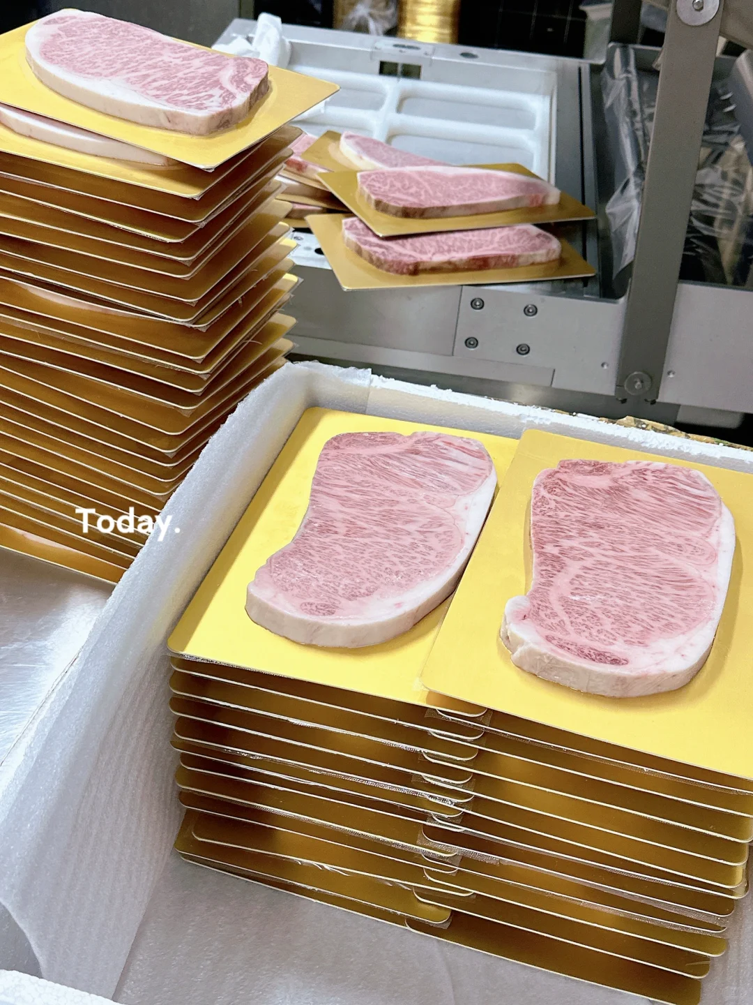 在沈阳、90后肉铺店主的日常～礼盒…