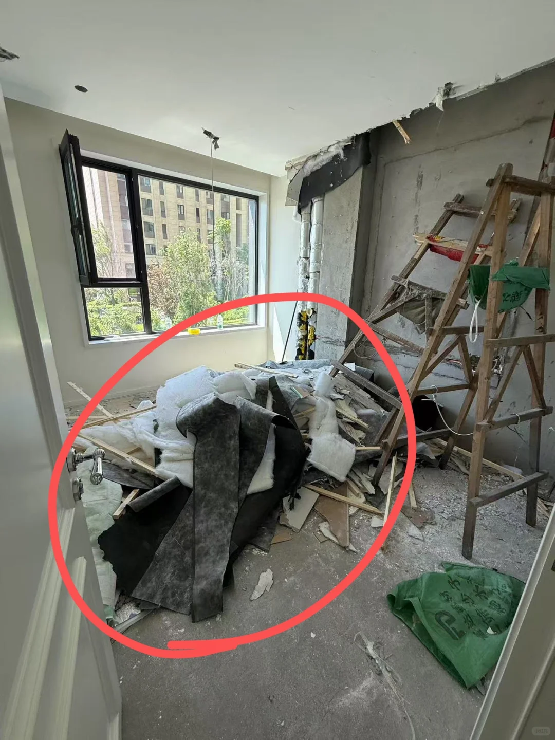 最后还是决定拆除隔音墙！