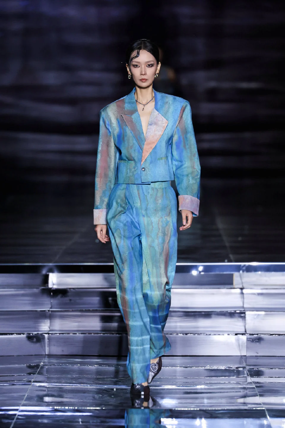 ZIFEI WANG《游牧启示录》云冈时装节精彩上演