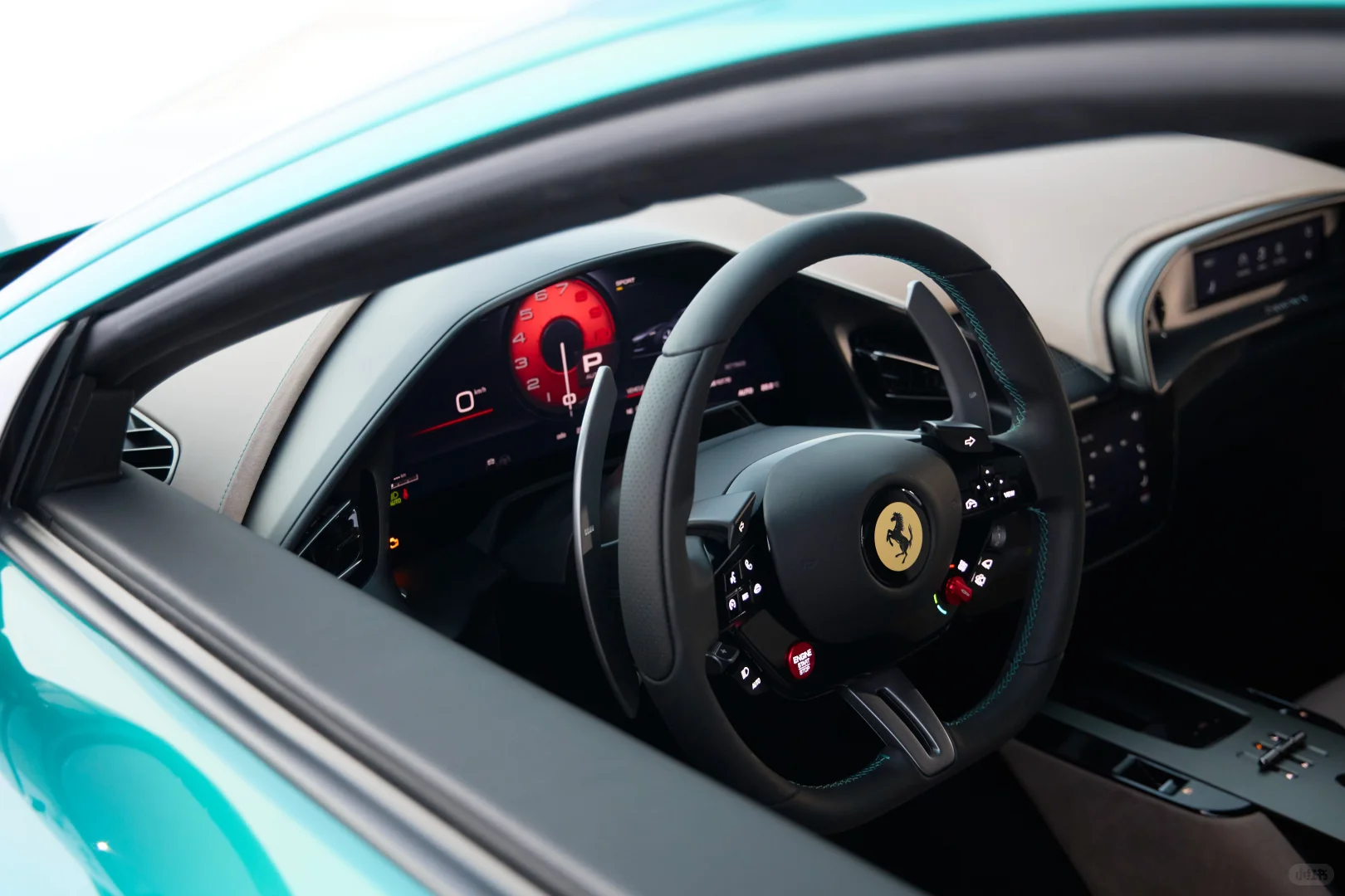 10月31日法拉利Amalfi上海站发布会报名！