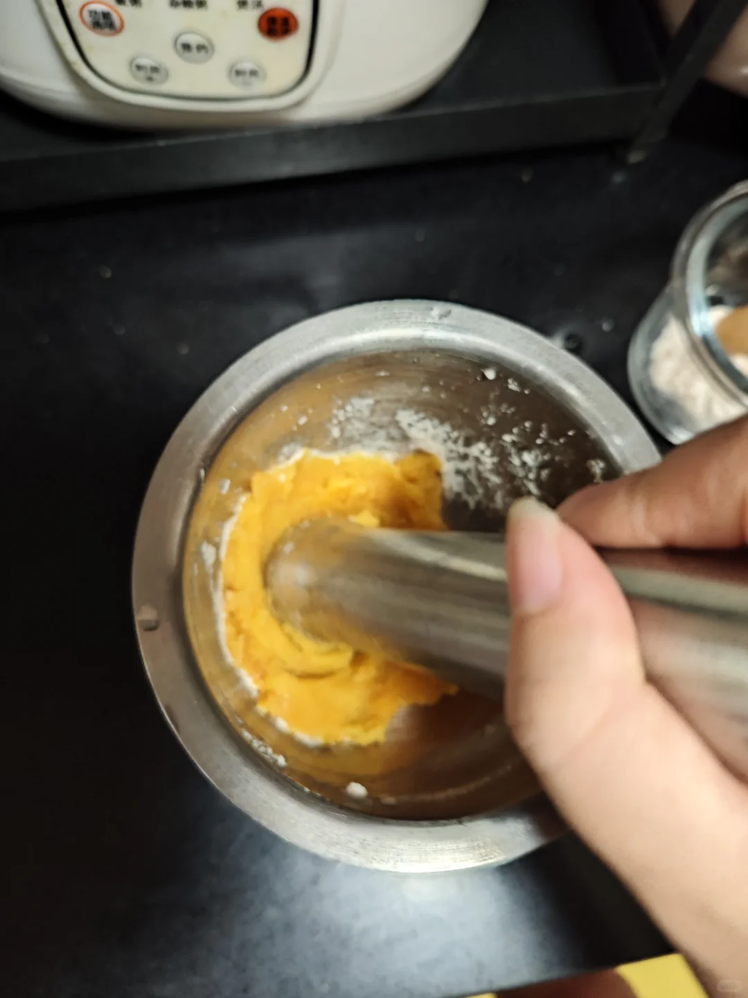 放弃了辅食机,我选择了捣蒜器