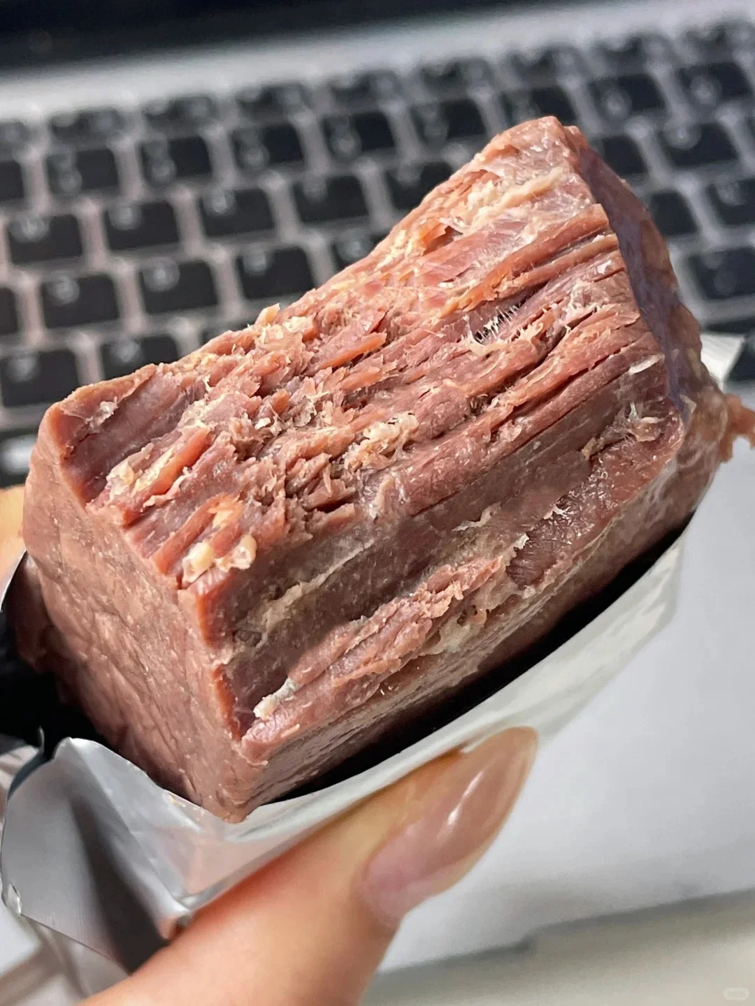 女大终于在学校实现牛肉自由了！