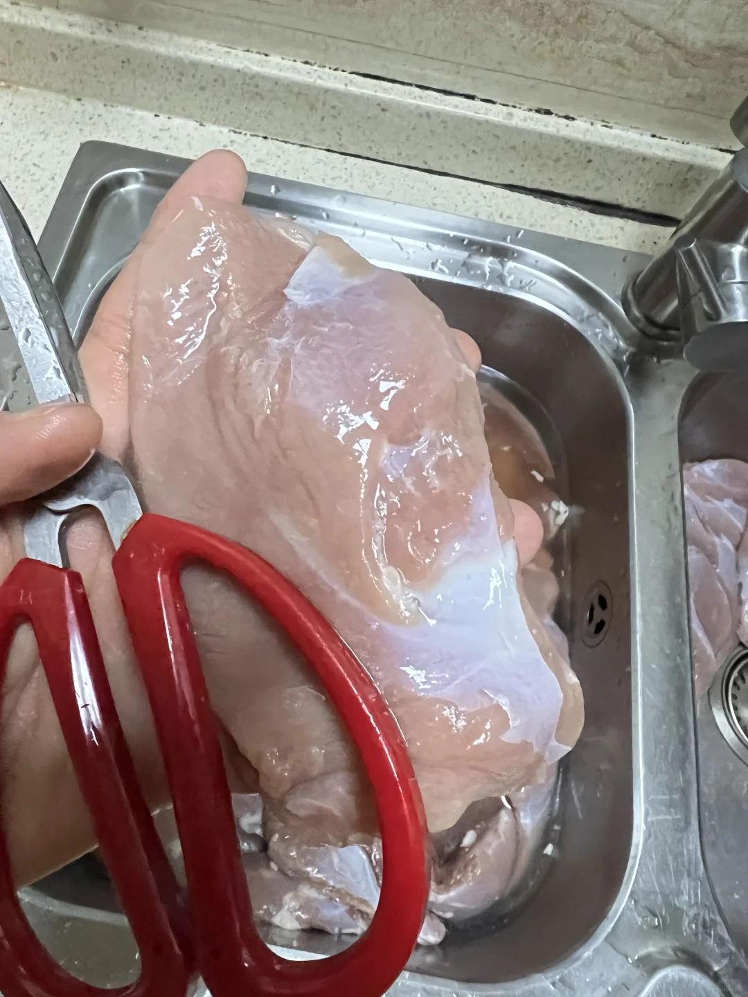 整个人都是生鸭肉味?