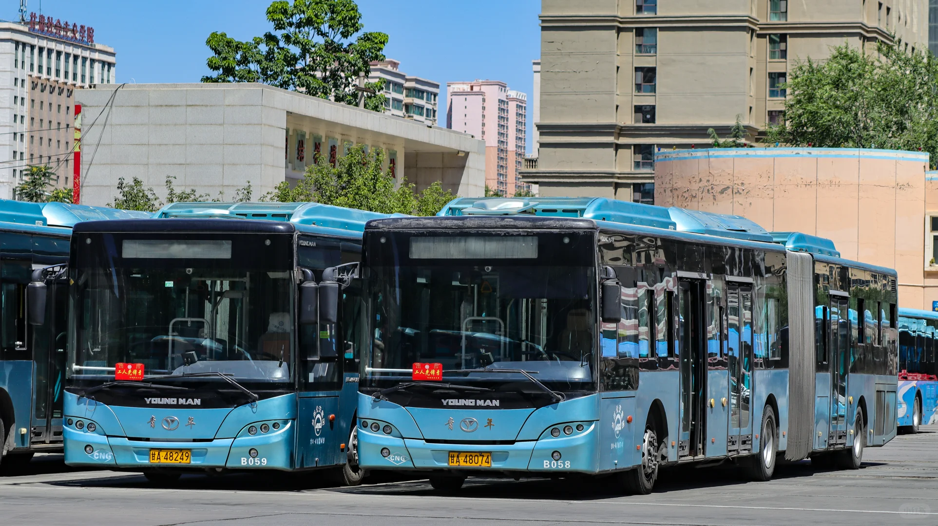 时日无多的金城BRT双开门大青后