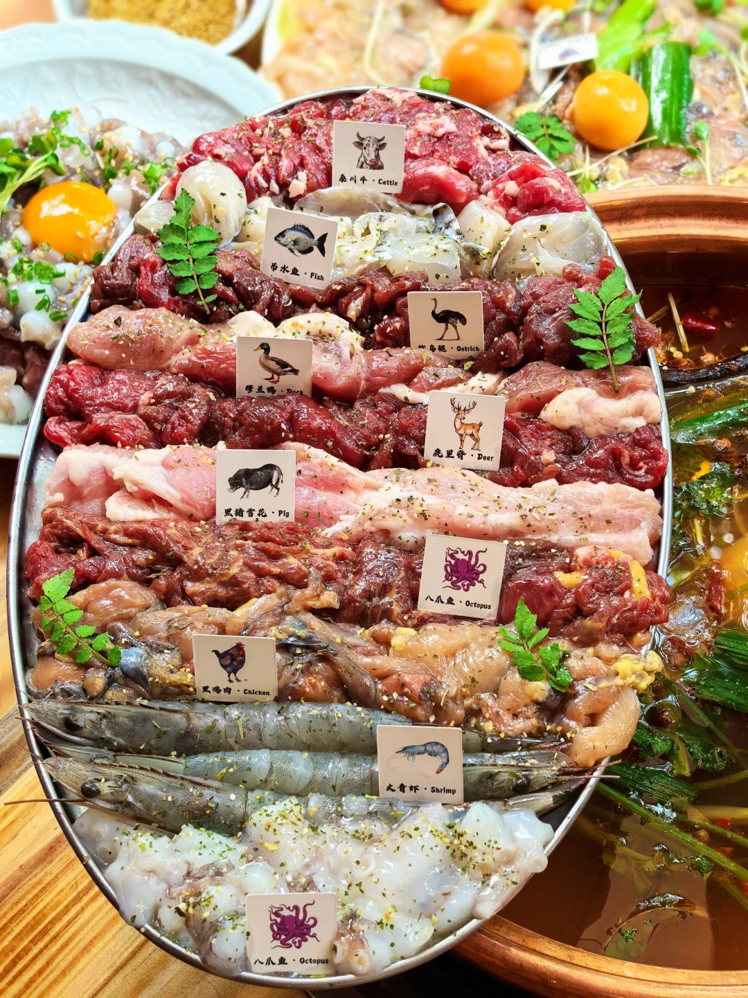 昆明这家店不得了，竟然吃上了十肉拼盘?