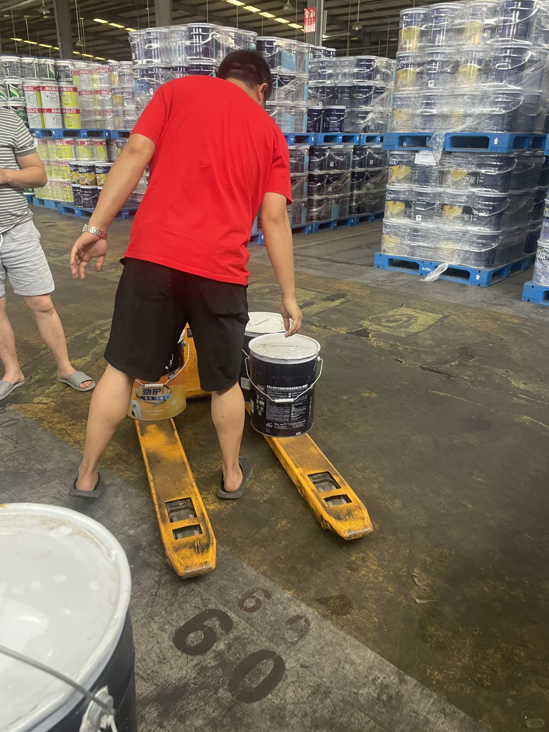 油漆终于下单了 多乐士劲护你们买成多少钱？