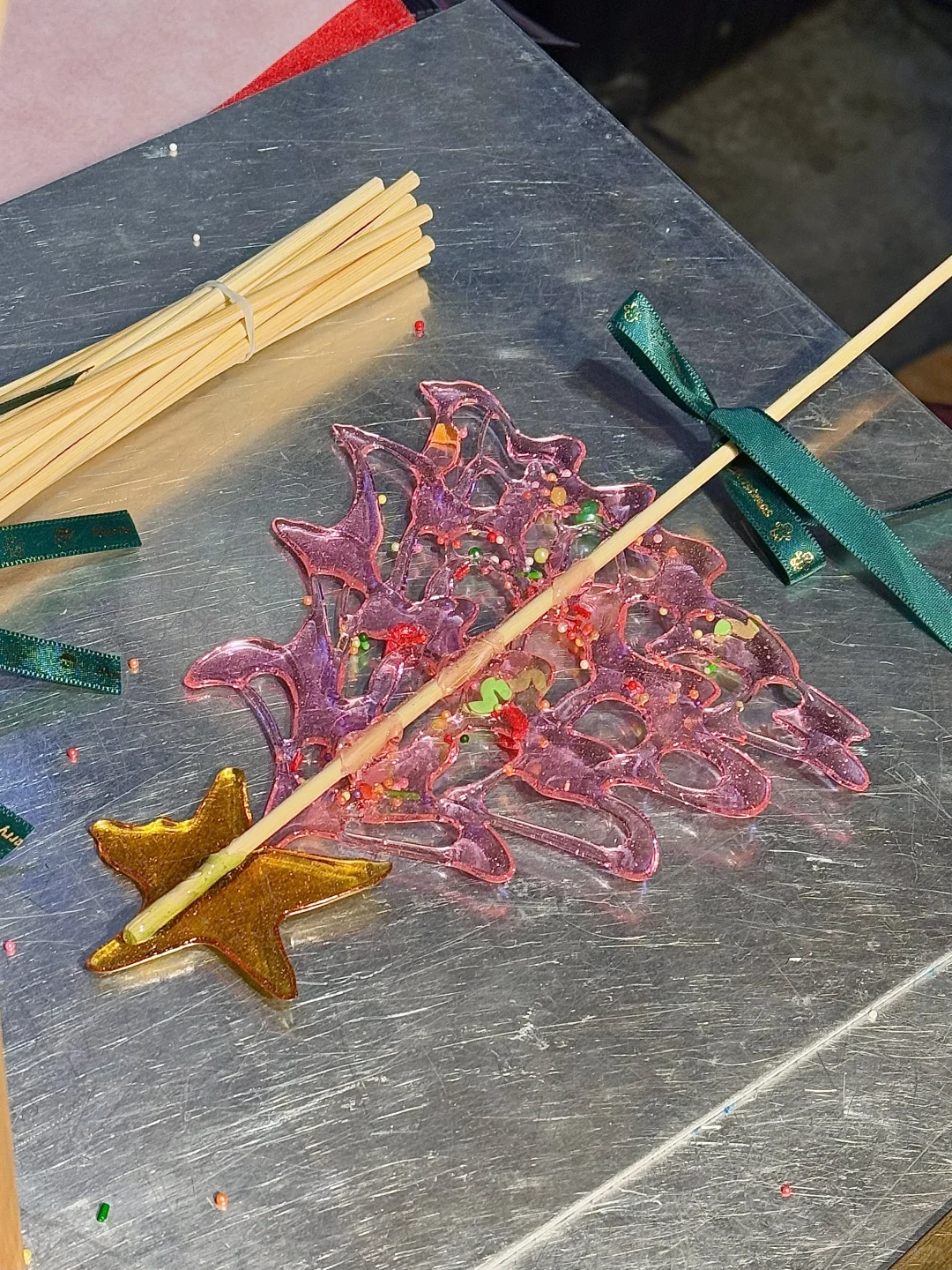 被艾特的人要给你买粉色圣诞树！！！