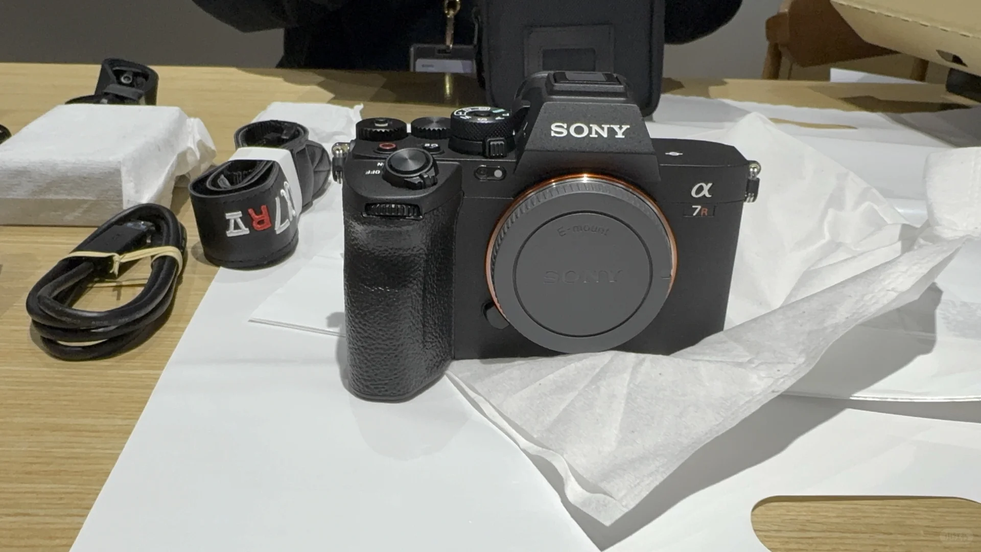 人生第一个全画幅相机- Sony A7R5???