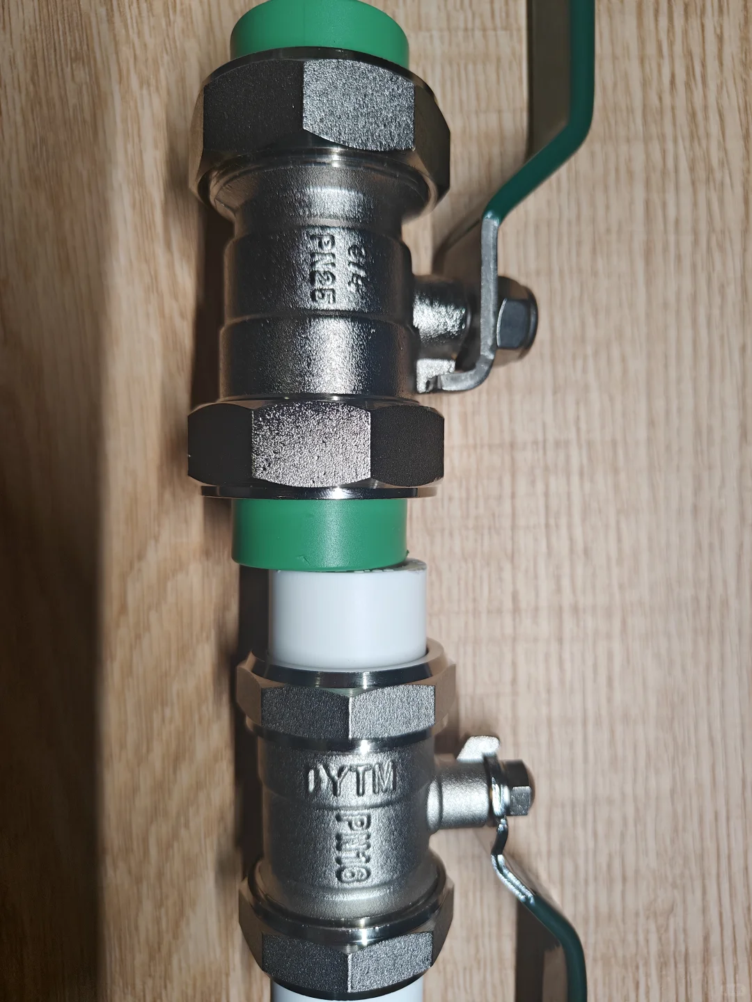 对比一下PPR球阀，伟星和盾运价格为啥差这