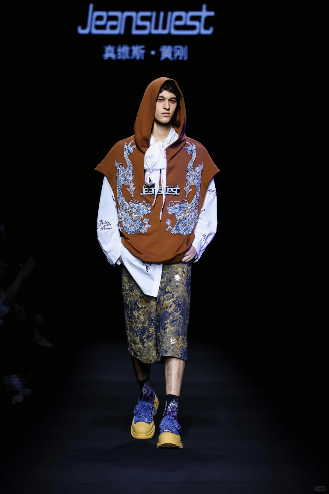真维斯·黄刚| 中国国际时装周秀场