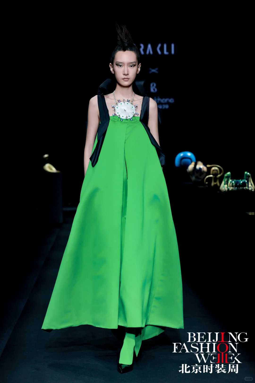 北京时装周秀场流行趋势——国际化联袂