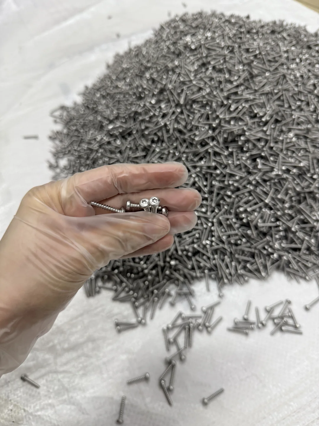 不锈钢梅花♣️螺丝！