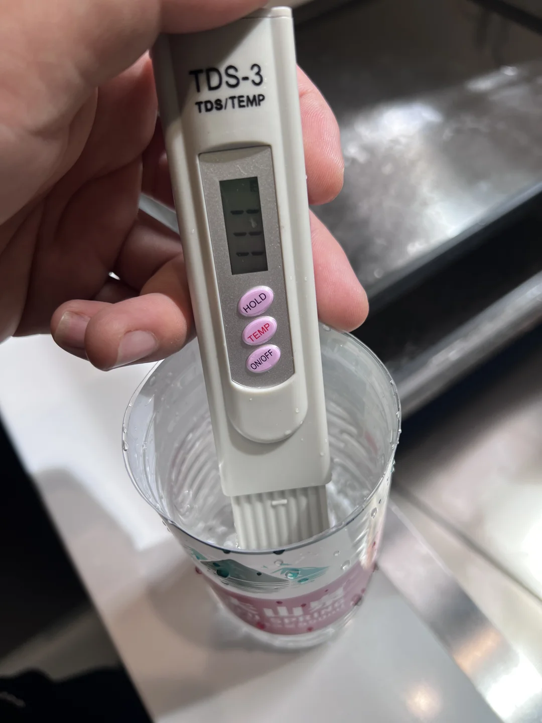 大白瓶+净水器+智能阀门机械手