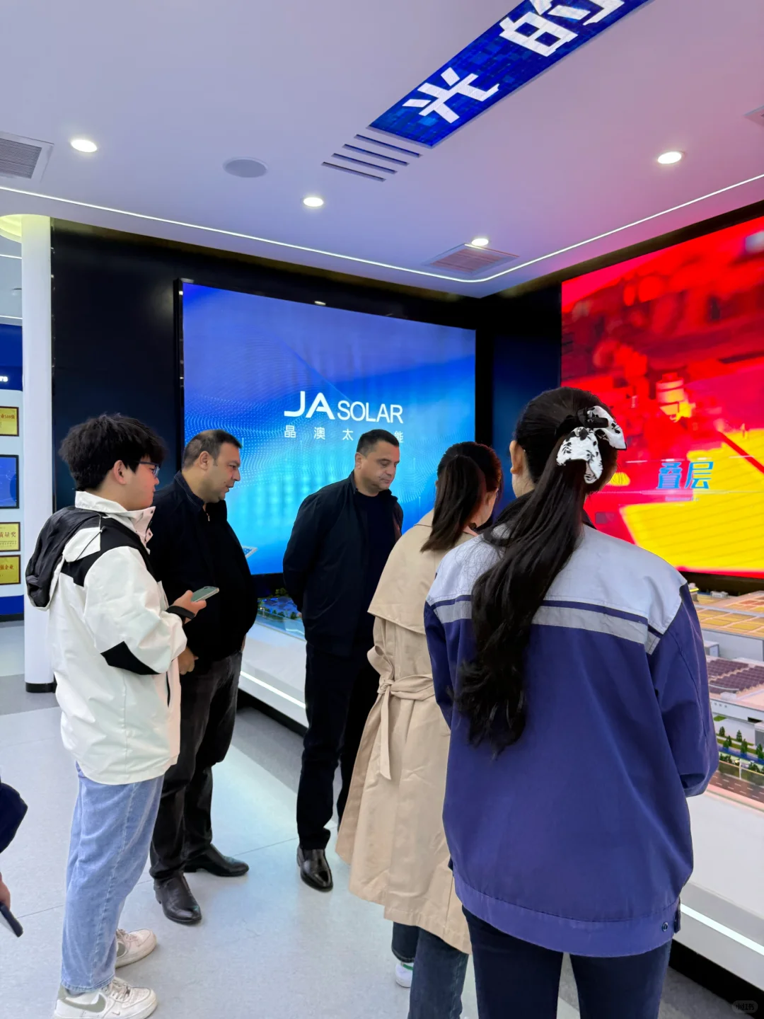 晶澳工厂参观一下?