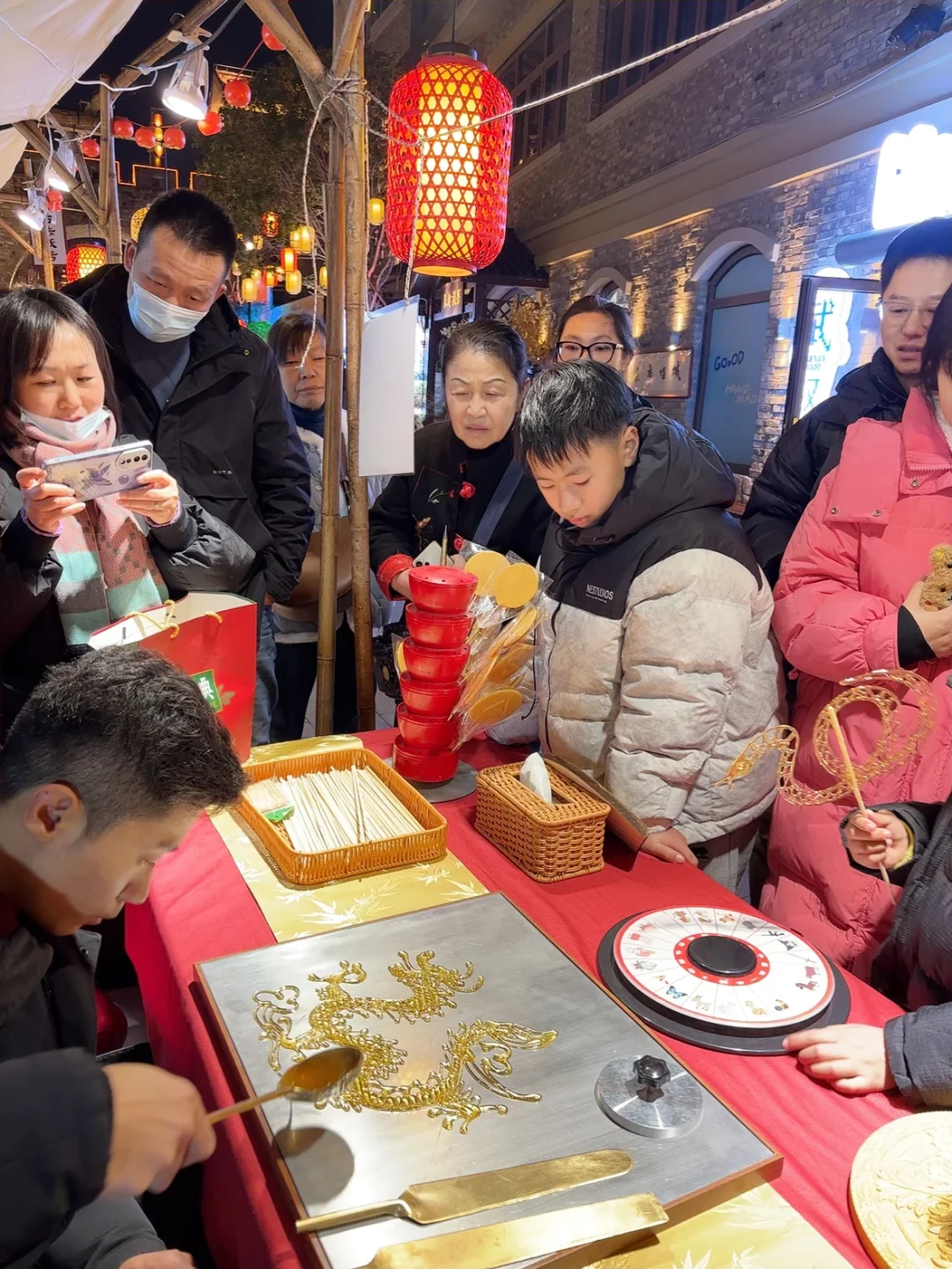 【昙华林城墙集市】糖画-品年味?逛花灯?