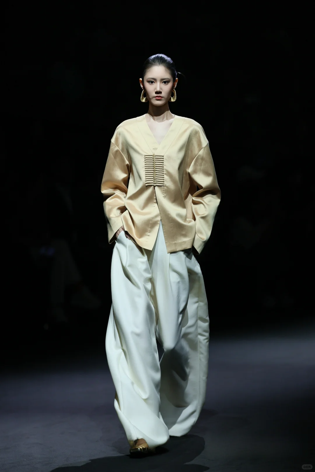 《万龠 × 李潞壹》把东方美学玩出新花样✨