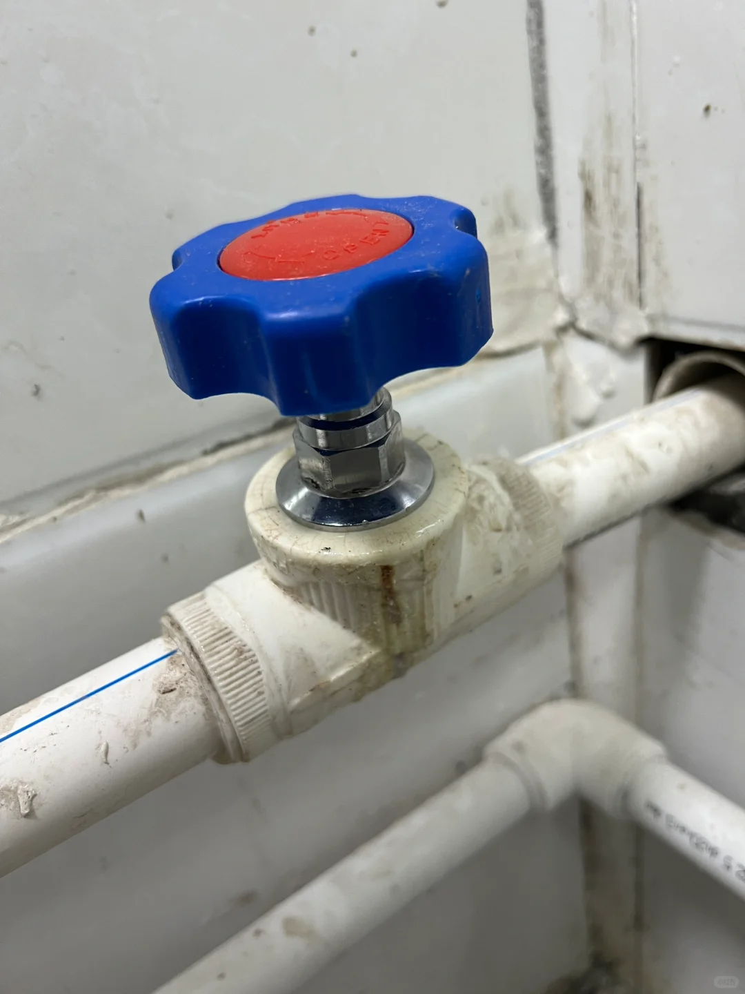 两步解决截止阀漏水