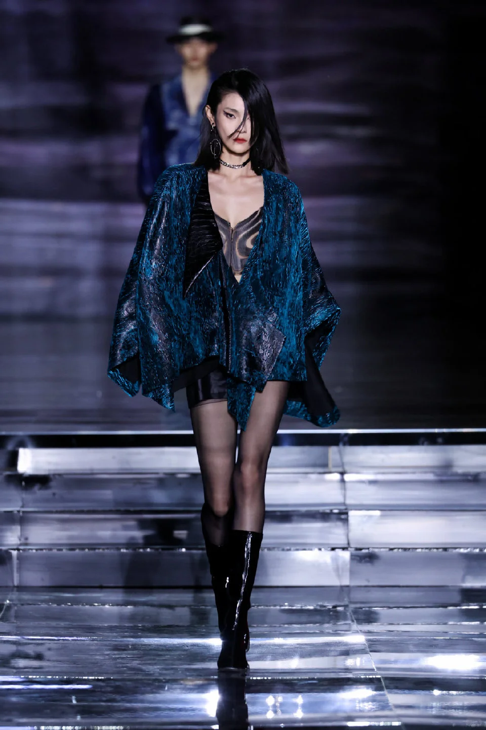 ZIFEI WANG《游牧启示录》云冈时装节精彩上演