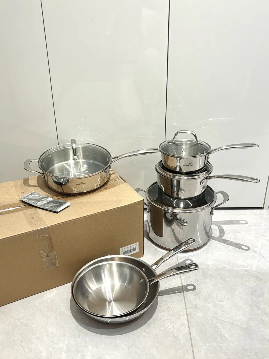 不锈钢钢锅，当时做出来成本都 400 多块?