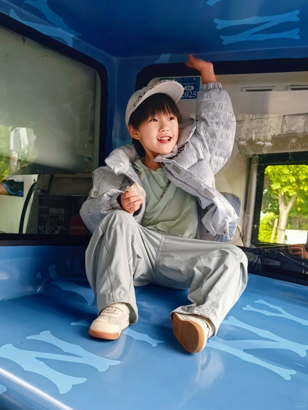 魔都移动潮拍天花板！MLBKIDS老花巴士