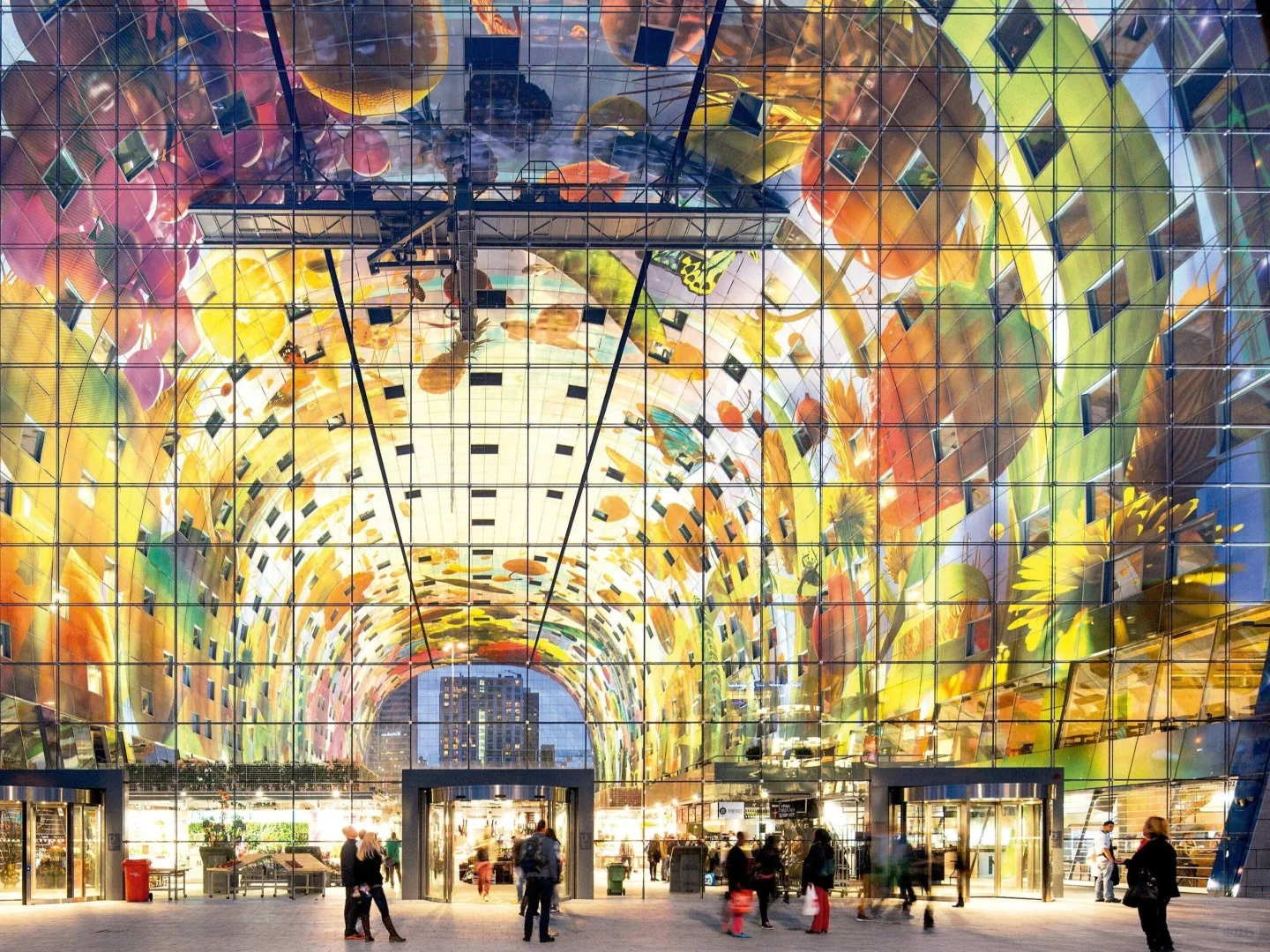 Markthal Rotterdam:垂直折叠的城市生活秀